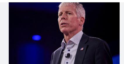 وزير الطاقة الأمريكي: لا نخطط لضرب صناعة النفط الإيرانية