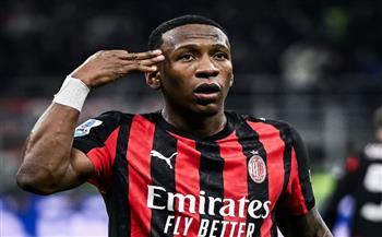 ديربي الغضب.. ميلان يحسم الشوط الأول في قمة الدوري الإيطالي بهدف في الإنتر