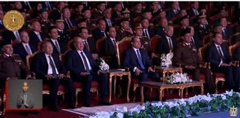 الرئيس السيسي يشهد فعاليات الندوة التثقيفية الـ43 للقوات المسلحة في إطار احتفالات مصر بيوم الشهيد 