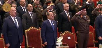 عزف سلام الشهيد خلال فعاليات الندوة التثقيفية الـ43 للقوات المسلحة 