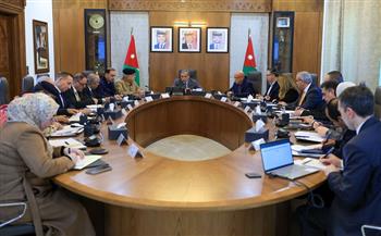 رئيس الوزراء الأردني: المخزون الاستراتيجي من السلع آمن ويكفي لعدة أشهر