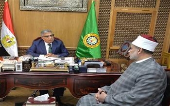 محافظ الدقهلية يستقبل رئيس الإدارة المركزية لمنطقة الدقهلية الأزهرية الجديد