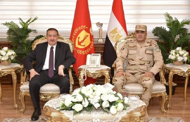 محافظ بورسعيد يشيد بجهود وتضحيات القوات المسلحة