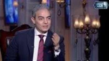 نقيب الإعلاميين: فقدت والدي وأنا فيعمر الـ6 شهور.. ووالدتي كانت الأم والأب معًا  