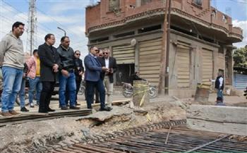 بتكلفة 10 ملايين جنيه.. محافظ الشرقية يتفقد أعمال إحلال وتجديد وتوسعة كوبري "الألفية" بمدينة منيا القمح 