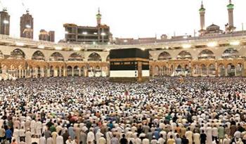 600 ألف جنيه فى الـ«10 الأواخر من رمضان»..  تسعيرة عمرة «ختمة القرآن»