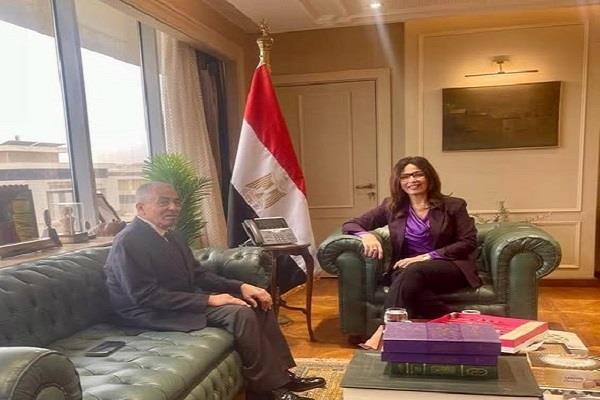 وزيرة الثقافة تستقبل النائب أحمد العوضي وكيل أول مجلس الشيوخ