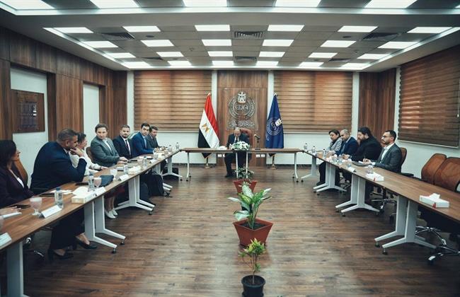 هيئة الدواء المصرية تبحث مع «إدواردز لايف ساينسز» و«كابيتال آيز» تعزيز التعاون في مجال المستلزمات الطبية