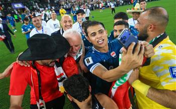 وسط فرحة طاغية.. لاعبو العراق يحتفلون بعد التأهل إلى كأس العالم| صور