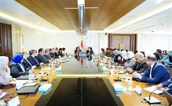 وزيرا الصحة والتخطيط يناقشان الخطة الاستثمارية لوزارة الصحة للعام المالي 2026/2027