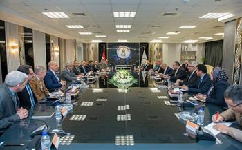 وزيرا "الإنتاج الحربي" و"التعليم العالي" يبحثان أوجه التعاون المشترك