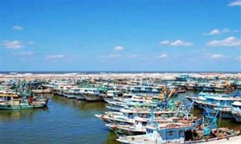 ميناء الصيد البحري ببرج البرلس يرفع درجة الاستعداد نظرًا للتقلبات الجوية