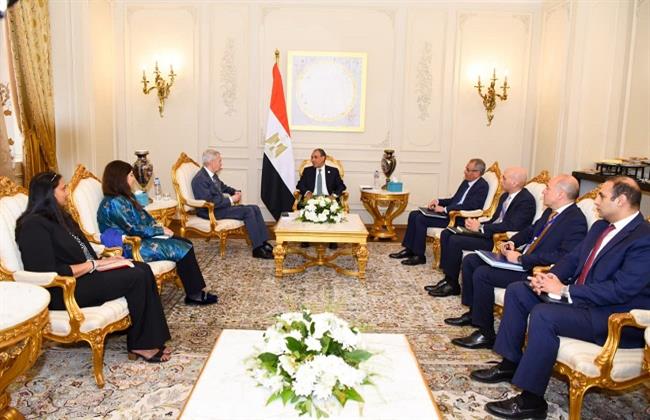 وزير الخارجية يلتقي مبعوث السكرتير العام للأمم المتحدة للسودان لبحث تطورات الأزمة السودانية