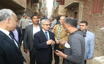 محافظ بني سويف يستجيب لشكوى بعض الأهالي بمنطقة طراد النيل ويوجه بسرعة الحل الفني