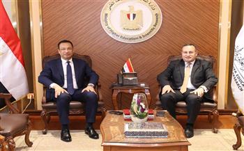 وزيرا الاتصالات والتعليم العالي: تعاون استراتيجي لدعم التحول الرقمي والذكاء الاصطناعي وتنمية القدرات الرقمية 