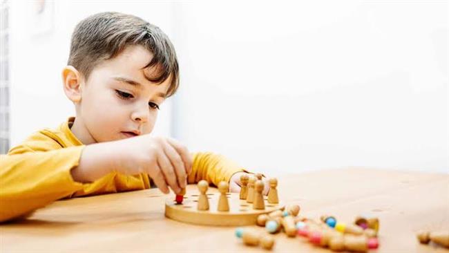 إبريل شهر  التوحد..فما هي أعراضه؟