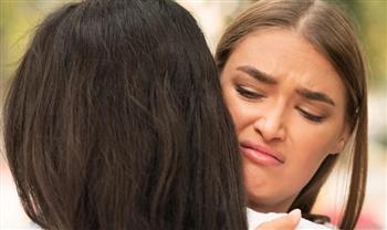 علامات تكشف تحول صداقتك إلى عبء نفسي