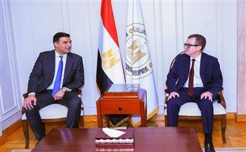 وزيرا التخطيط والصناعة يبحثان تسريع ترفيق المناطق الصناعية بما يسهم في رفع كفاءة الاستثمار 