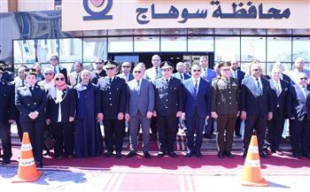 رئيس جامعة سوهاج يشارك المحافظ الاحتفال بالعيد القومي للمحافظة 