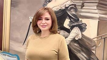 إلهام شاهين تنشر صورًا جديدة من مطار القاهرة 