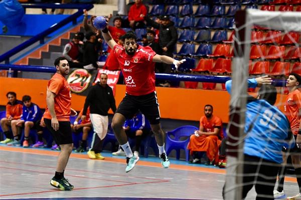 «رجال يد الأهلي» يواجه سبورتنج في الدوري 