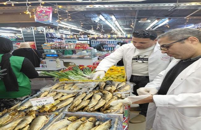 "تموين الشرقية": ضبط أكثر من 9000 لتر مواد بترولية قبل البيع بالسوق السوداء