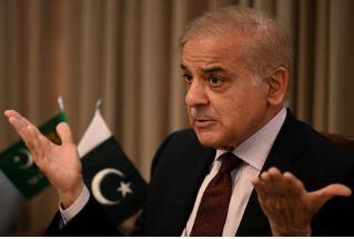 رئيس وزراء باكستان: سنبذل كل ما في وسعنا لوقف الحرب بين أمريكا وإيران 