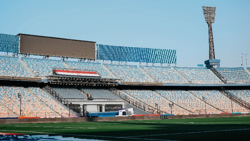 الدوري الممتاز.. استاد القاهرة يتزين لاستضافة لقاء الأهلي وسموحة 