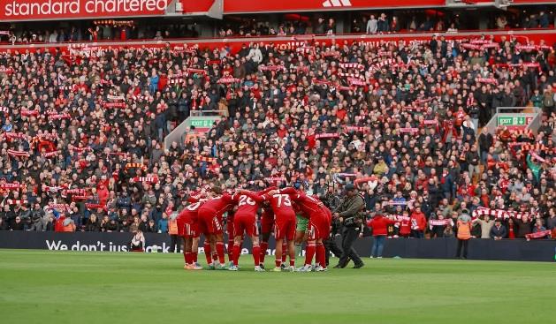 الدوري الإنجليزي.. انطلاق مواجهة ليفربول أمام فولهام