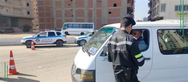 حملات مرورية مكثفة بالجيزة لضبط السائقين المخالفين لتعريفة الركوب 