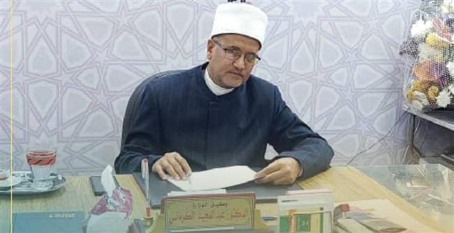 مدير أوقاف سوهاج يهنئ نيافة الأنبا باخوم والإخوة المسيحيين بعيد القيامة المجيد