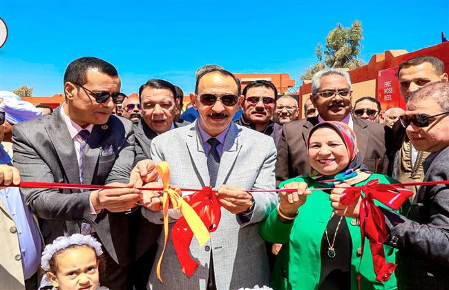 محافظ سوهاج يفتتح مدرستي نجع العرب سلمى ومحمد حسان الحكيم بقرية إدفا