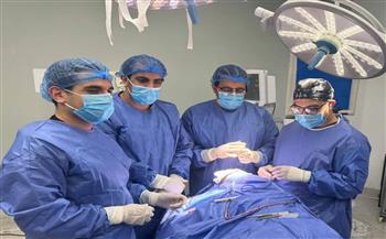 إنقاذ بصر طفل باستخراج جسم غريب بطول 10سم من محجر العين بمستشفى سوهاج الجامعي 