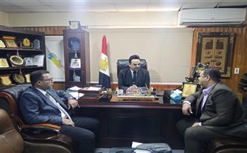 وكيل صحة سوهاج يلتقي مدير الطب العلاجي ومدير إدارة المستشفيات الجدد لبحث تطوير الأداء بالمستشفيات 