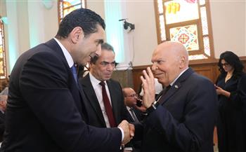 نقيب المعلمين يشارك في قداس الكنيسة الإنجيلية بمناسبة عيد القيامة