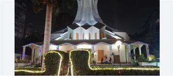 قداس عيد القيامة المجيد.. أجواء روحانية مميزة في كاتدرائية جميع القديسين بالزمالك