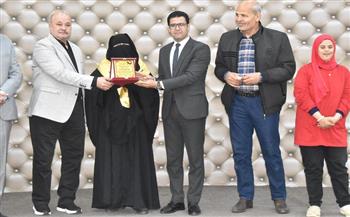 نائب محافظ مطروح يشهد توزيع 11 رحلة عمرة على الأمهات المثاليات