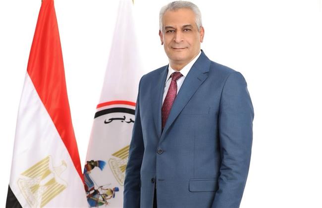 وزير الدولة للإنتاج الحربي يهنئ البابا تواضروس الثاني بعيد القيامة المجيد