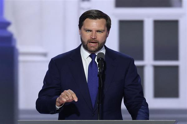 نائب الرئيس الأمريكي يغادر باكستان بعد إعلانه عدم التوصل لاتفاق مع إيران 