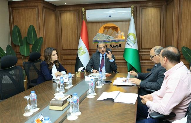 محافظ الجيزة: تنفيذ 97% من الخطة الاستثمارية بالعجوزة وإنجاز 90% من طلبات التصالح في مخالفات البناء 