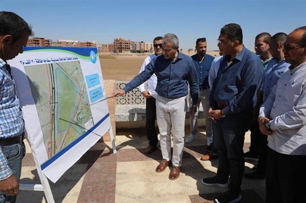 محافظ البحر الأحمر يطلق إشارة البدء.. محطة تحلية سفاجا تدخل مرحلة التنفيذ 