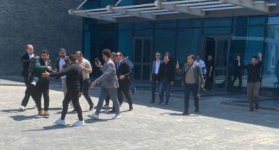 وفد الأهلي يغادر اتحاد الكرة وإلغاء جلسة استماع غرفة الفار