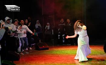 ليلة استثنائية لــ نغم صالح بمسرح نهاد صليحة في حفل «الكازينو»