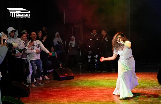 ليلة استثنائية لــ نغم صالح بمسرح نهاد صليحة في حفل «الكازينو»