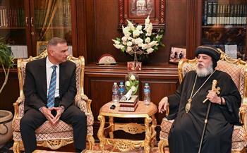 محافظ جنوب سيناء يزور كاتدرائية السمائيين لتهنئة الأقباط بعيد القيامة المجيد