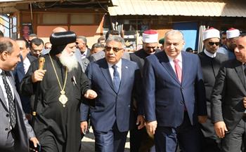 محافظ الدقهلية يهنئ رئيس دير القديسة دميانة بعيد الميلاد المجيد