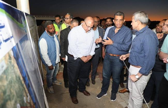  محافظ البحر الأحمر يطّلع على موقع محطة تحلية مرسى علم المرتقبة بطاقة 10 آلاف متر مكعب يوميًا