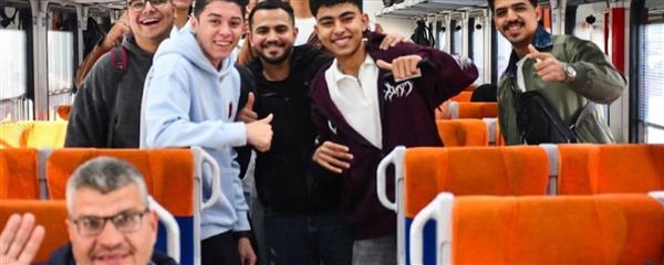 "سكك حديد مصر": إقبال جماهيري ملحوظ على "قطار النزهة" لقضاء عطلة شم النسيم بالإسكندرية 