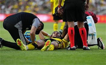 إصابة وسام أبو علي وخروجه من لقاء فريقه باكيًا  