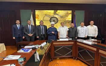 وزير الأوقاف ورئيس المحكمة العليا بالفلبين يبحثان تدريب القضاة الشرعيين بأكاديمية الأوقاف الدولية